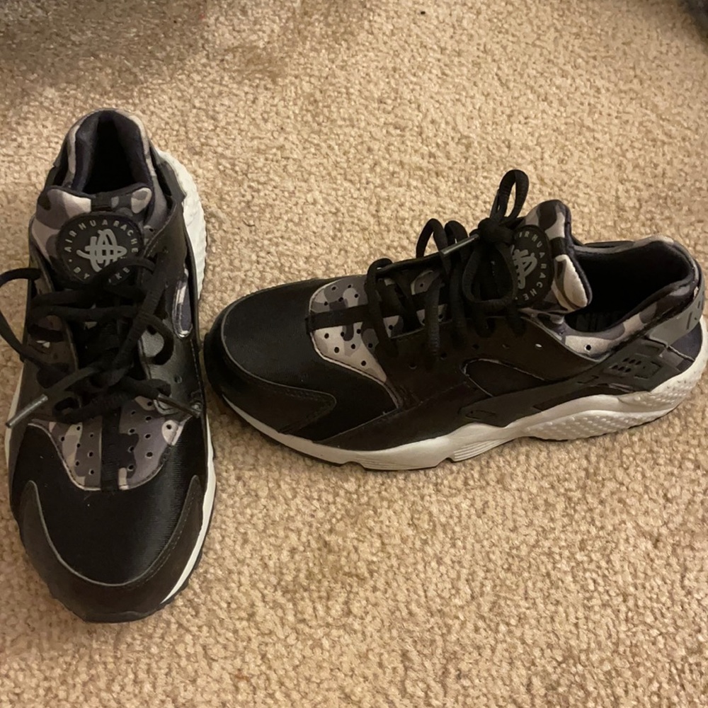 Nike Black Camo Huarache